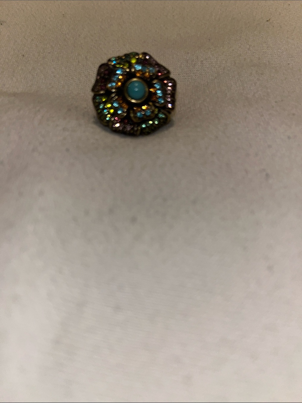 Penny Lane Heidi Daus multi-colored Crystal Flower w/ Turquoise Center Ring - Picture 5 of 7